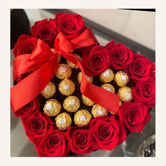 ♥ Box and Chocolate